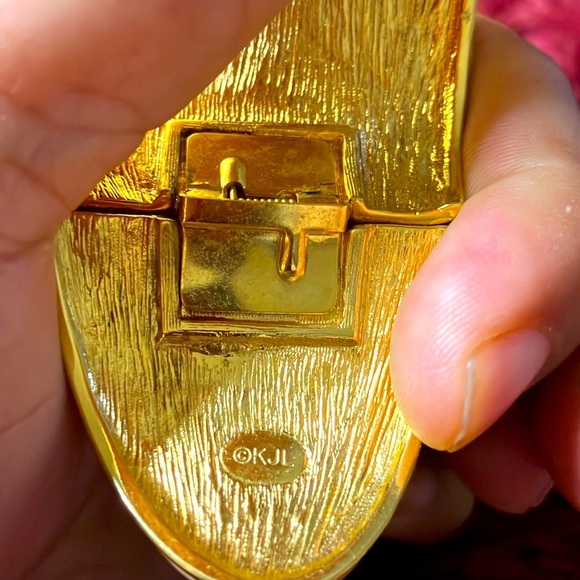 KJL Kenneth Jay Lane Animal Giraffe Print Enamel Wide Cuff Bracelet - Picture 5 of 6